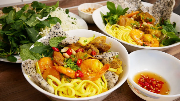 A Toàn 2 - Mì Quảng Gà & Bún Chả Cá - Đặng Dung