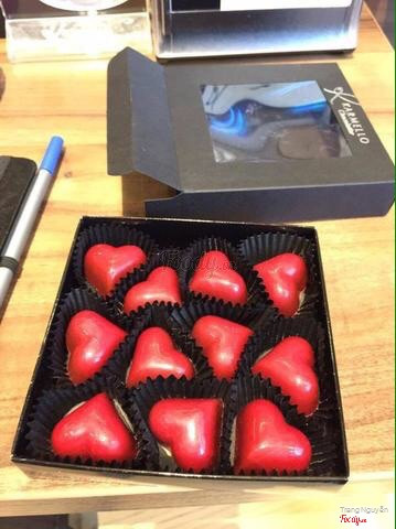 Chocolate karmello nổi tiếng Balan. Đầy đủ hương vị, ngon ngọt như scl Bỉ nhưng giá thành mềm hơn. Và bên mình có cung cấp sỉ lẻ toàn quốc nhé. Sđt 0963530097