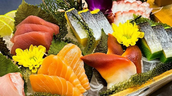 Cá Hồi 6 Múi - Sashimi & Sushi - Nguyễn Hữu Cảnh