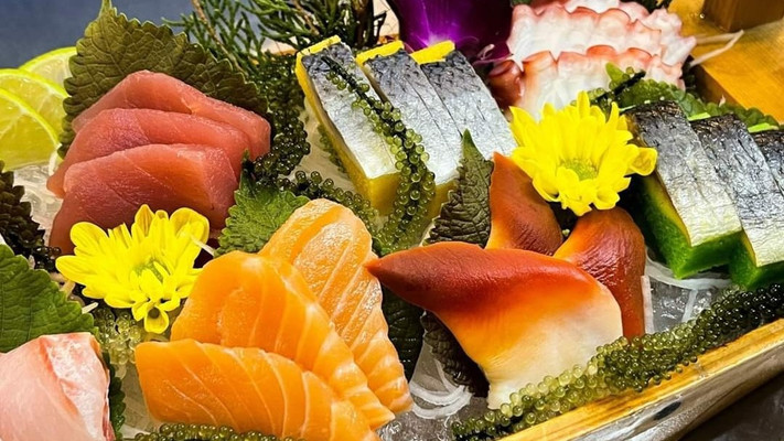 Cá Hồi 6 Múi - Sashimi & Sushi - Nguyễn Hữu Cảnh