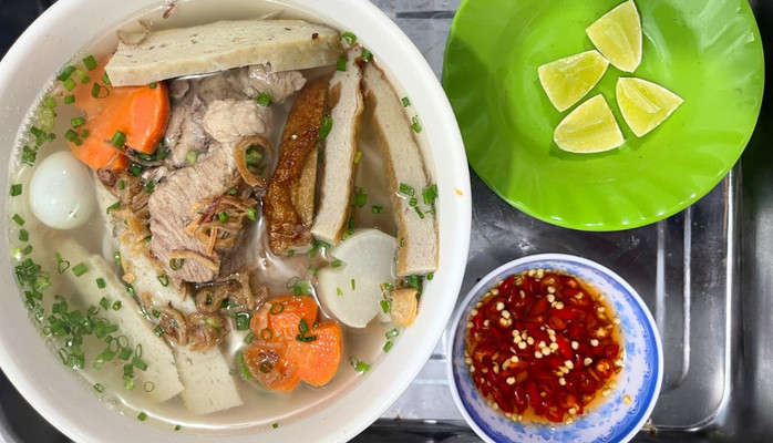 Bánh Canh Chả Cá LAGI - Bún Mắm Nêm & Nui Giò Heo