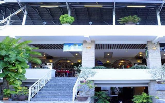 Hải Sản Restaurant - Đường 16 Tháng 4