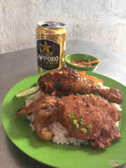 Cơm tấm gà roti sườn nướng<a class='hashtag-link' href='/ho-chi-minh/hashtag/sapporopremiumbeer-188774'>#SapporoPremiumBeer</a>