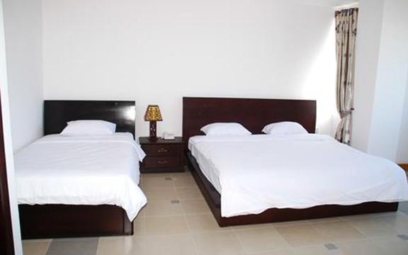 Thanh Tùng Hotel