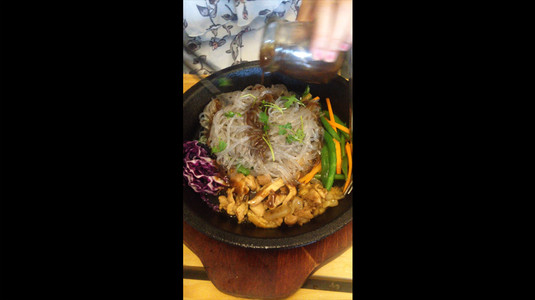 Mỳ xèo- chất đi đôi với lượng!