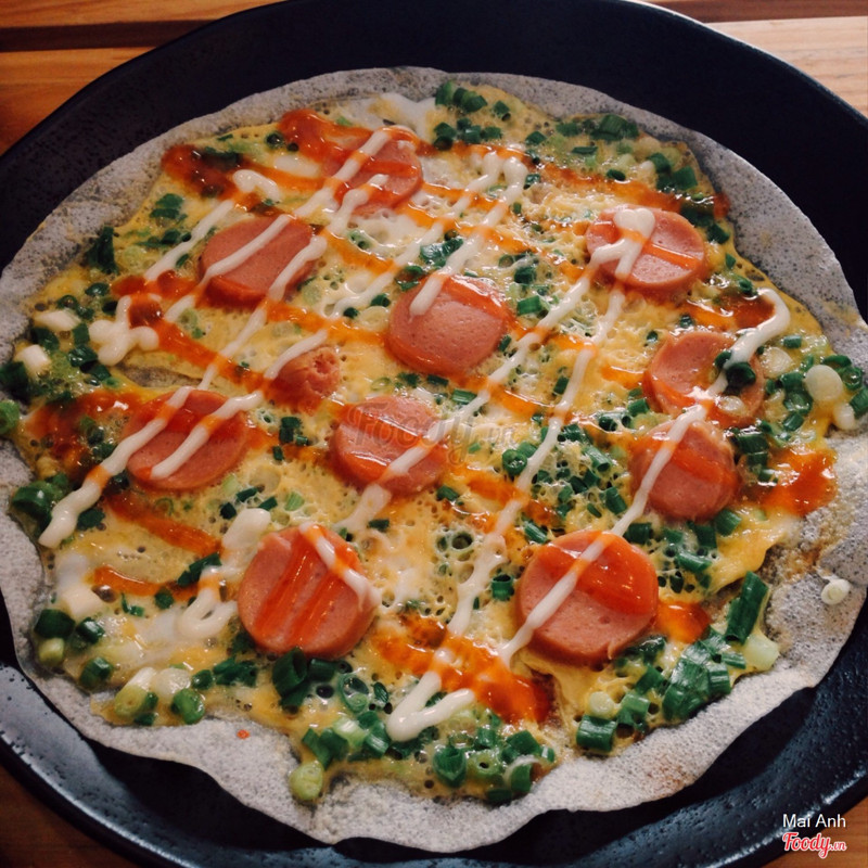 Bánh tráng nướng trứng xúc xích 