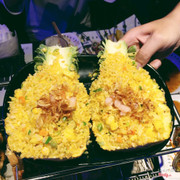 cơm chiên quả dứa