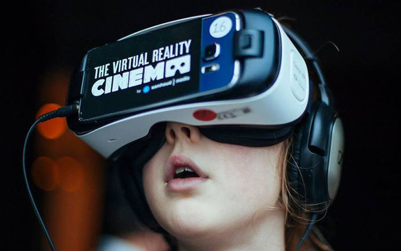 9 VR Cinema