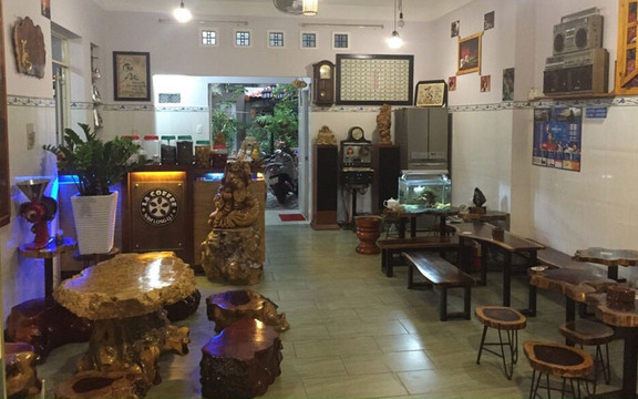 Lạ Coffee