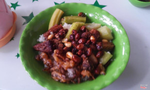 phần ăn của mình chỉ 15k