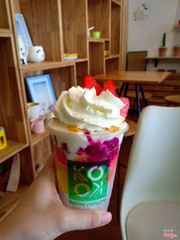Yogurt trái cây thập cẩm