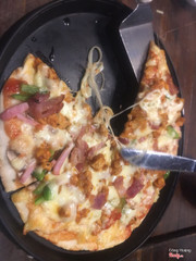 Pizza này quên tên r mà ăn ngon ngọt do ớt ngọt, haha