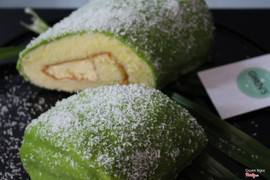 Bánh phú sĩ cuộn - 130,000/cái