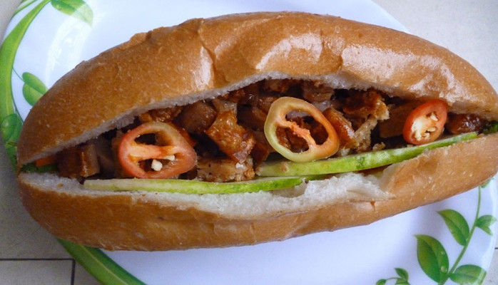 Bánh Mì Heo Quay 321