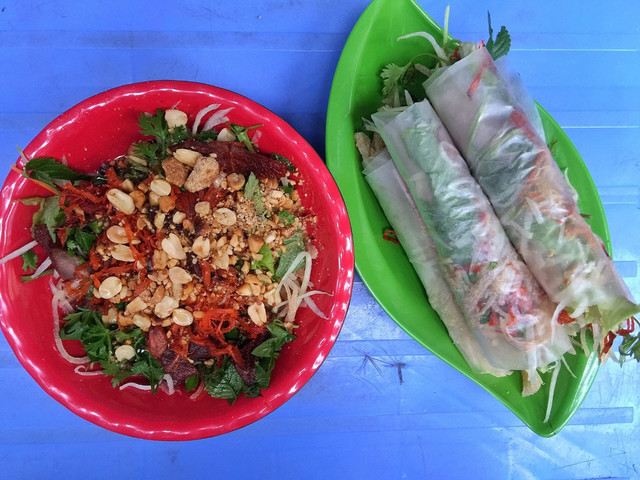 Nộm Bò Khô & Nem Cuốn