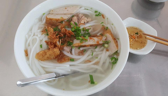 Bánh Canh Chả Cá - Đặc Sản Phan Thiết - Hồng Bàng