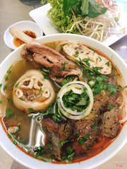 Bún Bò đặc biệt sườn chìa