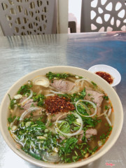 Bún bò nạm