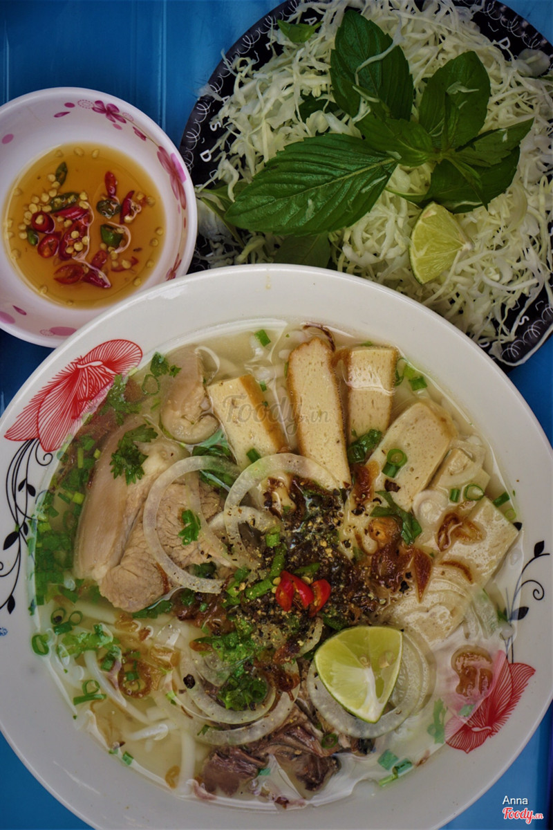 Bánh canh chả cá giò