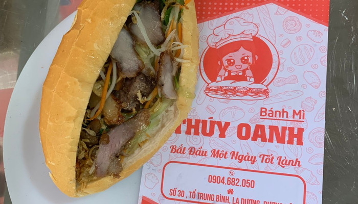 Quán Bà Thuý Oanh - Bánh Mì & Xôi Pate - La Dương