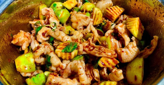 Cô Thương Food - Chân Gà Sốt Thái, Bún Đậu Mắm Tôm & Nước Ép Trái Cây