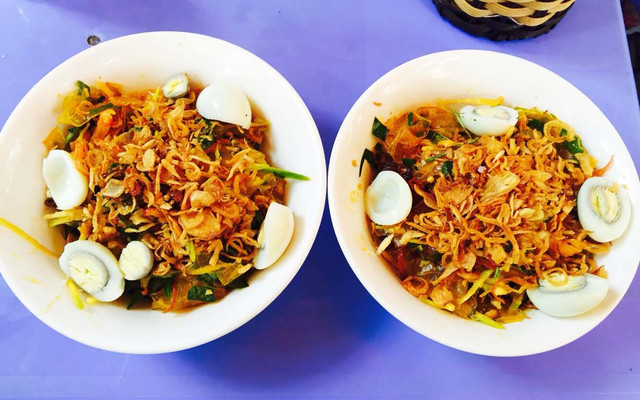 Bánh Tráng Trộn -  Cô Hằng - 2D1 Khâm Thiên - 2D1 Khâm Thiên (Mặt Đường Khâm Thiên Cạnh 2H Khâm Thiên)