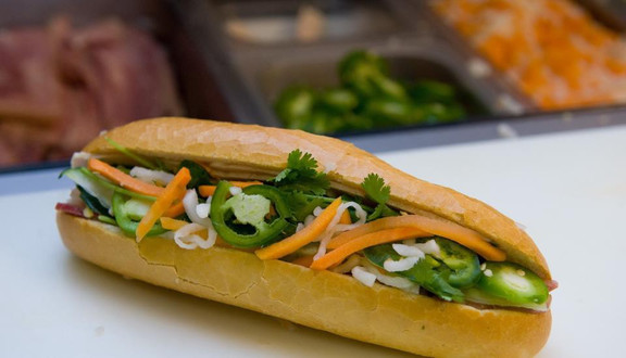 Bánh Mì Phú Nam