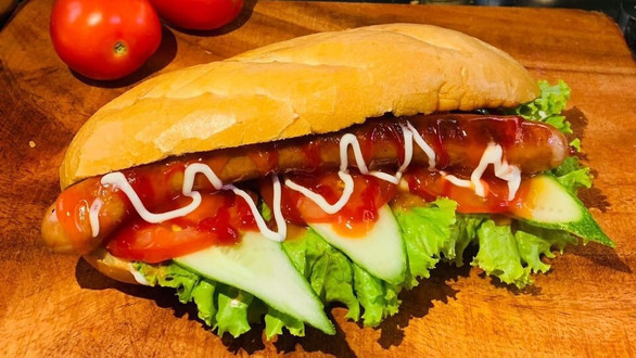 Mr Cường - Bánh Mì Xúc Xích Đức - Phạm Văn Thuận