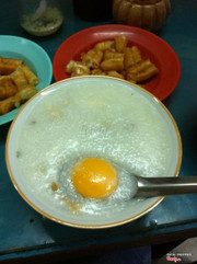 Cháo có thêm trứng