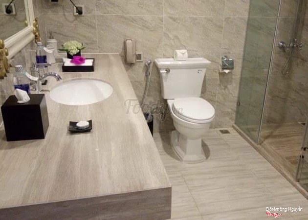 Toilet rộng rãi