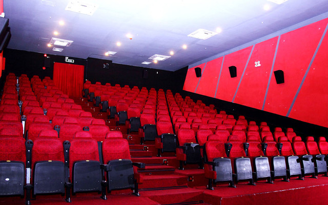 Rạp Chiếu Phim Đế Chế