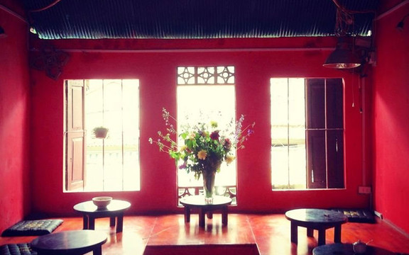 Phố Đông Cafe