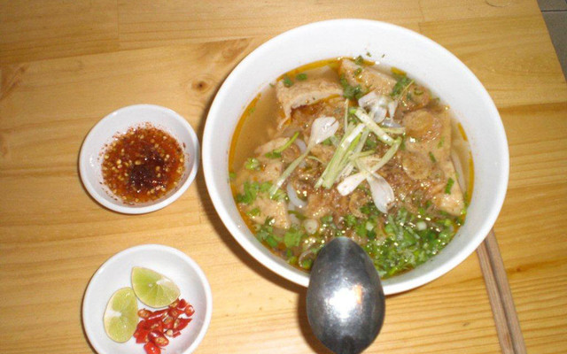 Bánh Canh Cá Lóc Huế