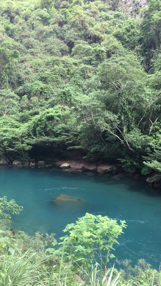 Du lịch Sông Chày