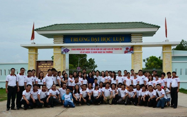 Trường Đại Học Luật