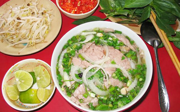 Nhà Hàng Thanh Hoàn - Cơm & Phở