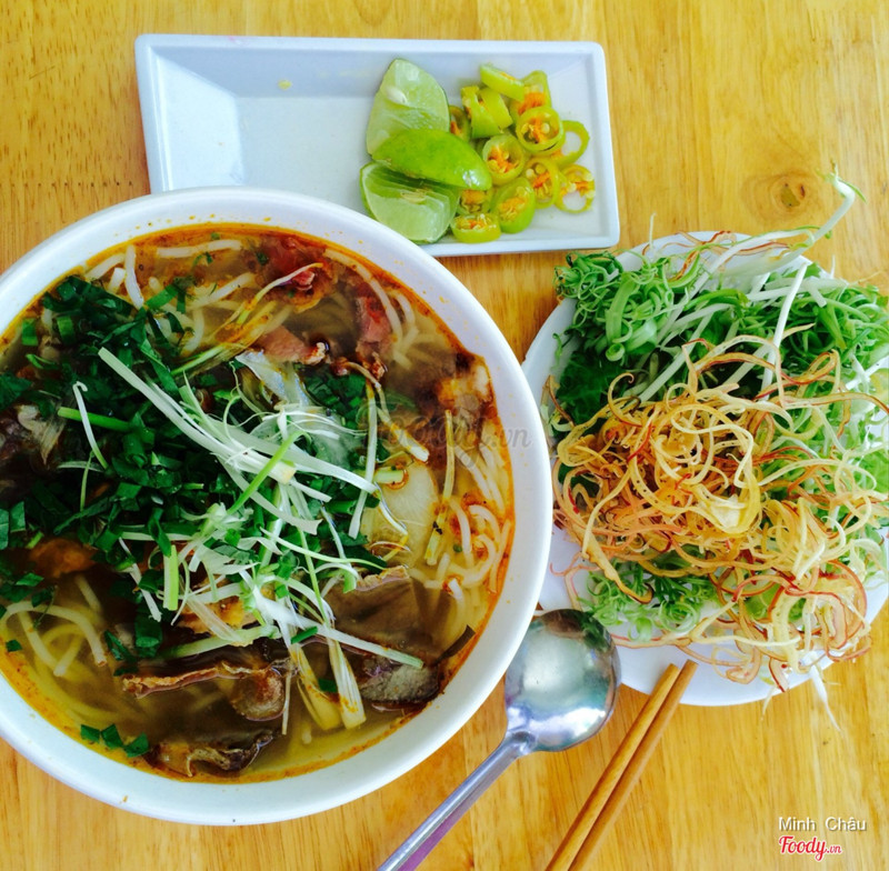 Bún bò 30k