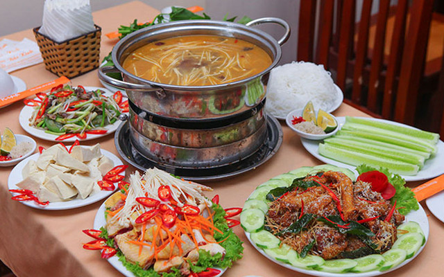 Hương Giang - Lẩu Gà & Các Món Nướng