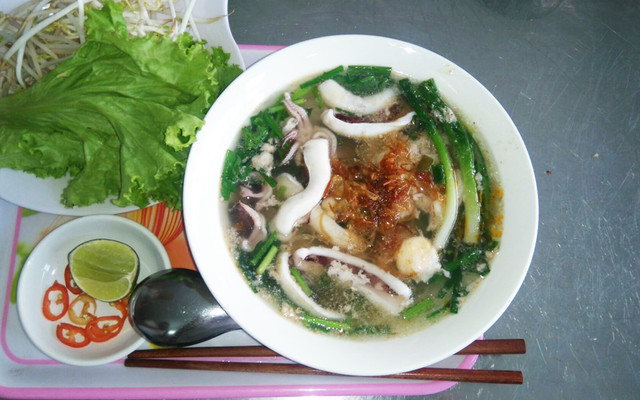 Nha Trang Quán - Hủ Tiếu, Bún & Hải Sản