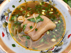 Chén giò gân kêu thêm