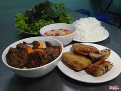 Bún chả nem đầy đủ 32k/phần