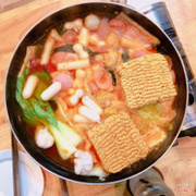 Lẩu tokbokki