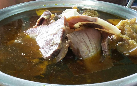 Lẩu Bò Hồng