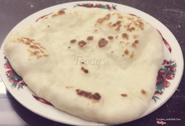 Đây là món bánh mì tươi có cheese ở trong ngon tuyệt