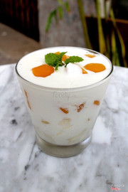 Yogurt dầm đào