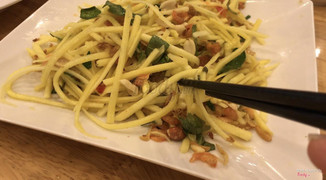 Gỏi xoài tôm khô