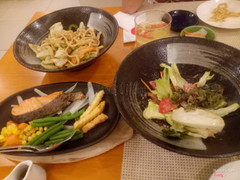 Lâu rồi mình mới đi ăn ở tokyodeli vì ngại đi xa, hôm qua vừa biết mới có chi nhánh ở gò vấp mình đến ăn thử, phục vụ rất chu đáo và dễ thương, đồ ăn thì ngon khỏi bàn rồi 😊