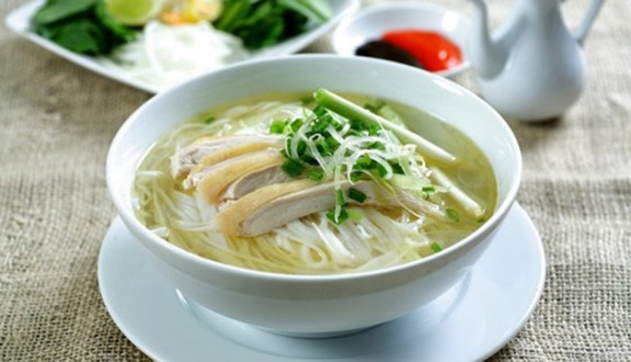 Phở Khuya - Trần Hưng Đạo