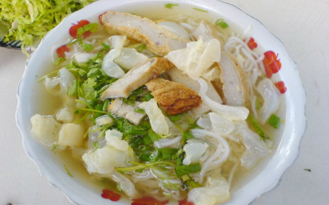 Cô Phương Huế - Bánh Canh Nha Trang 