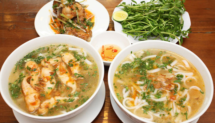 Bánh Canh Cá Lóc Bột Gạo Miền Trung